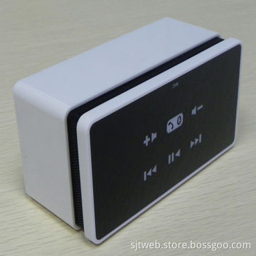 Mini Bluetooth Speaker with 10W Output Power, 5V, 500mA Charging Voltage